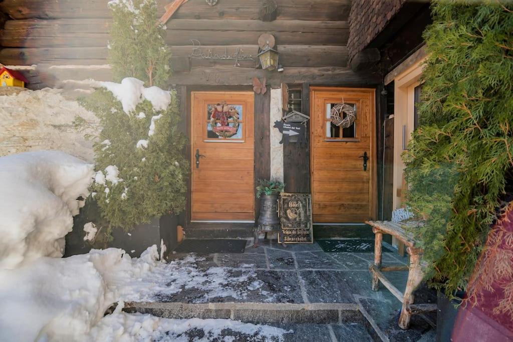 "Chalet Dei Fiori" Room & Apartment Bedretto Екстериор снимка