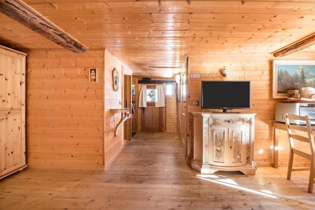 "Chalet Dei Fiori" Room & Apartment Bedretto Екстериор снимка